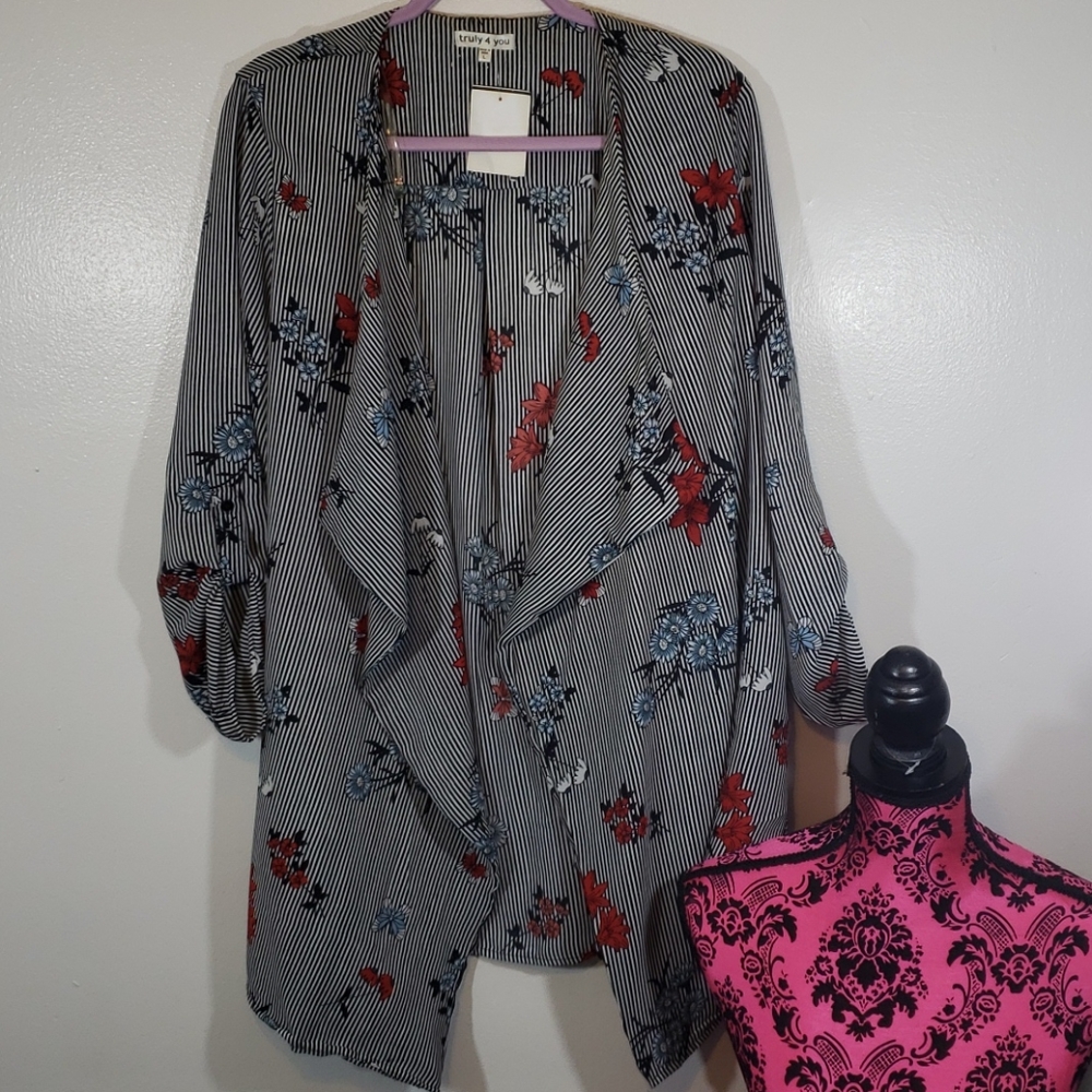 3💋 for $35 Truly 4 you size Large Kamano